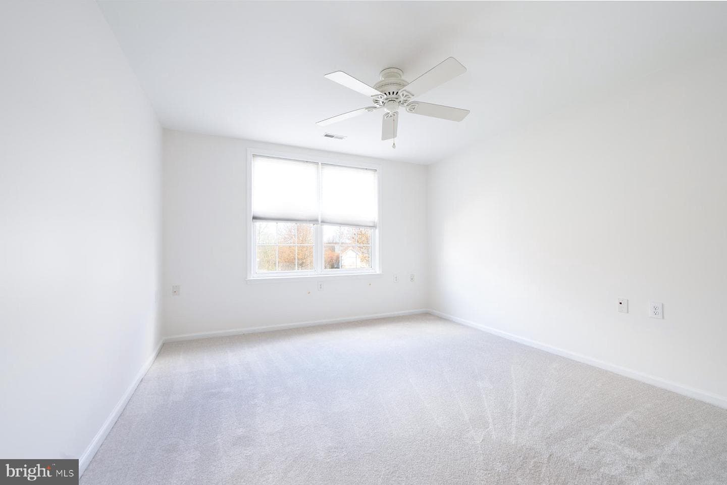 136 Haslan Lane photo 18