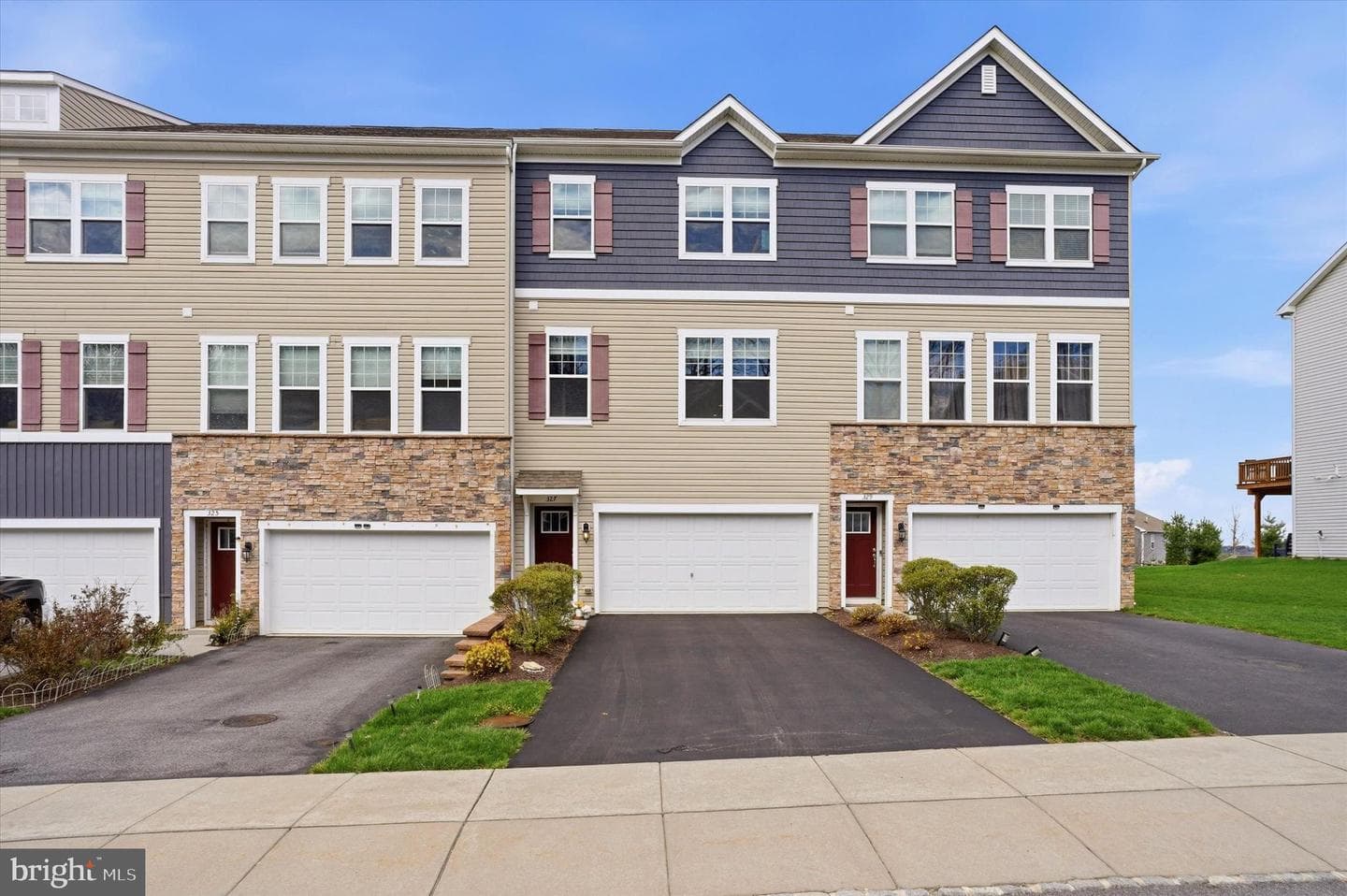 327 Dawson Place