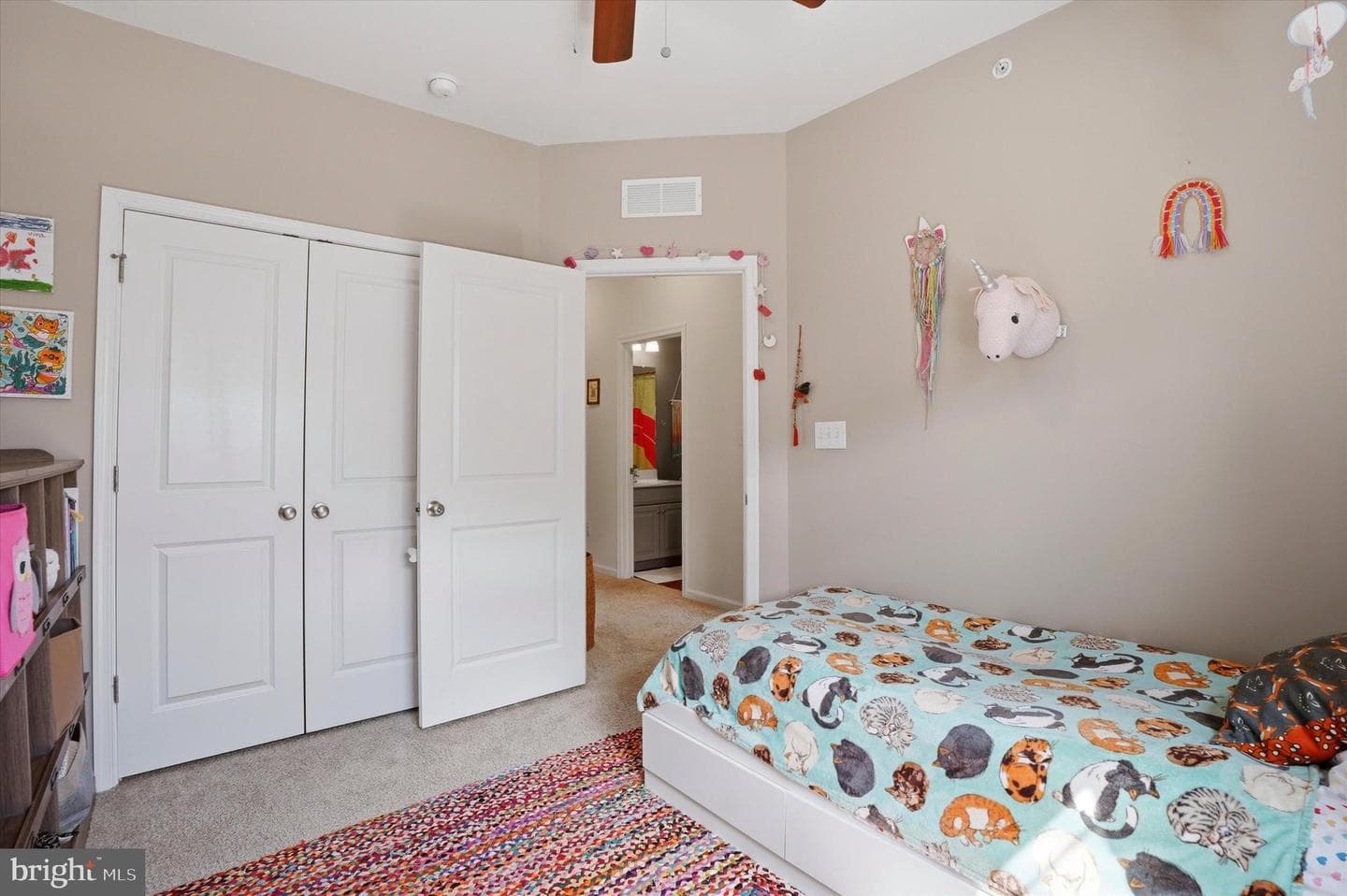 327 Dawson Place photo 16