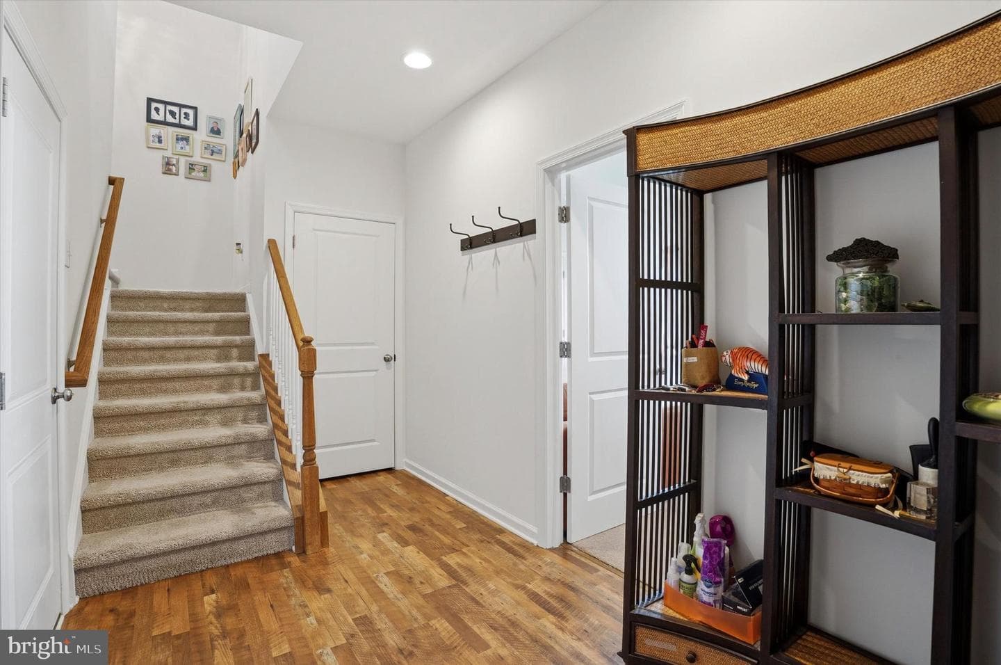 327 Dawson Place photo 21