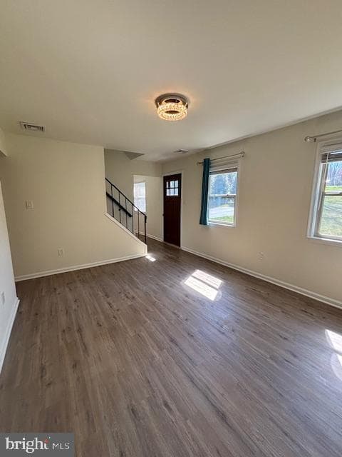 912 Greenwood Circle photo 5