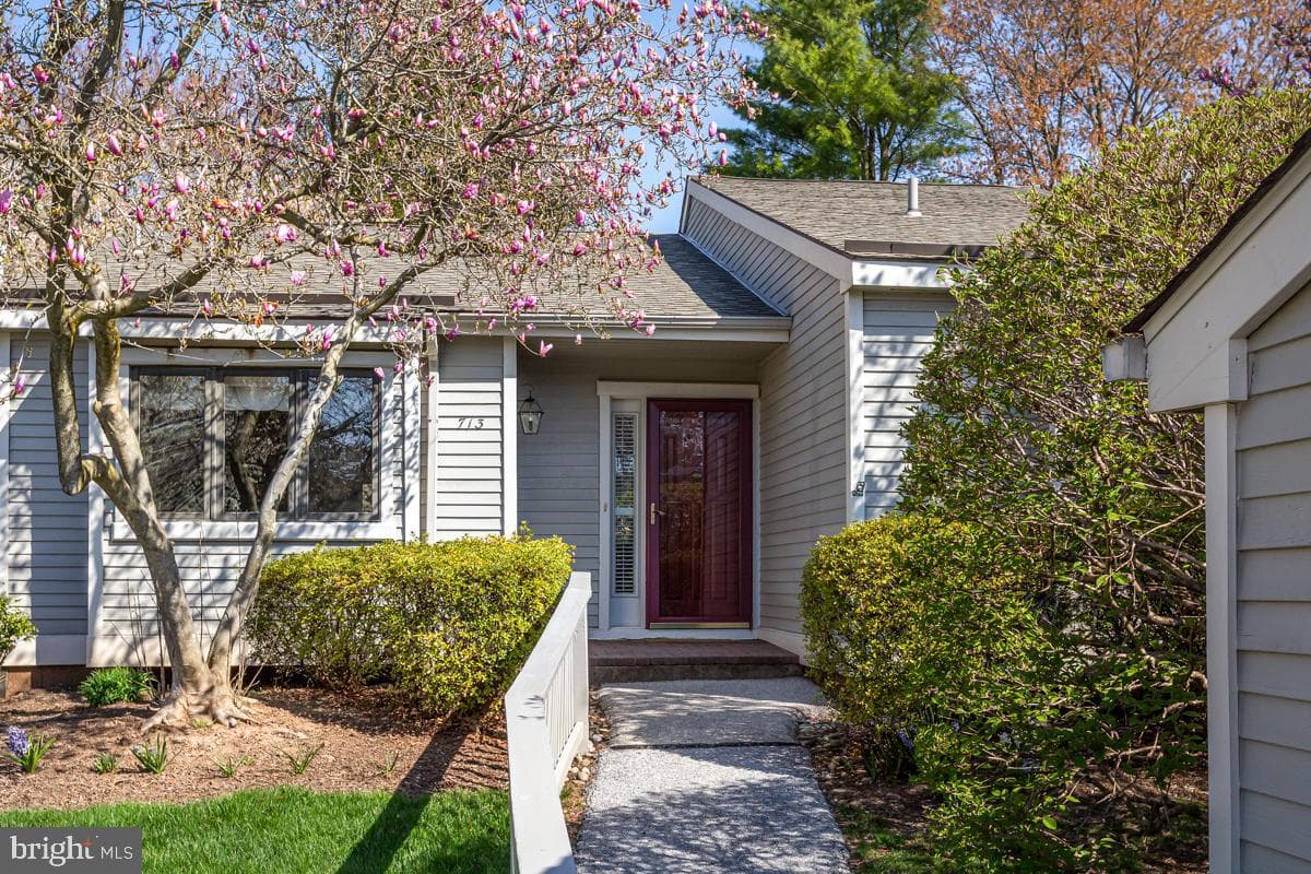 713 Inverness Drive photo 39