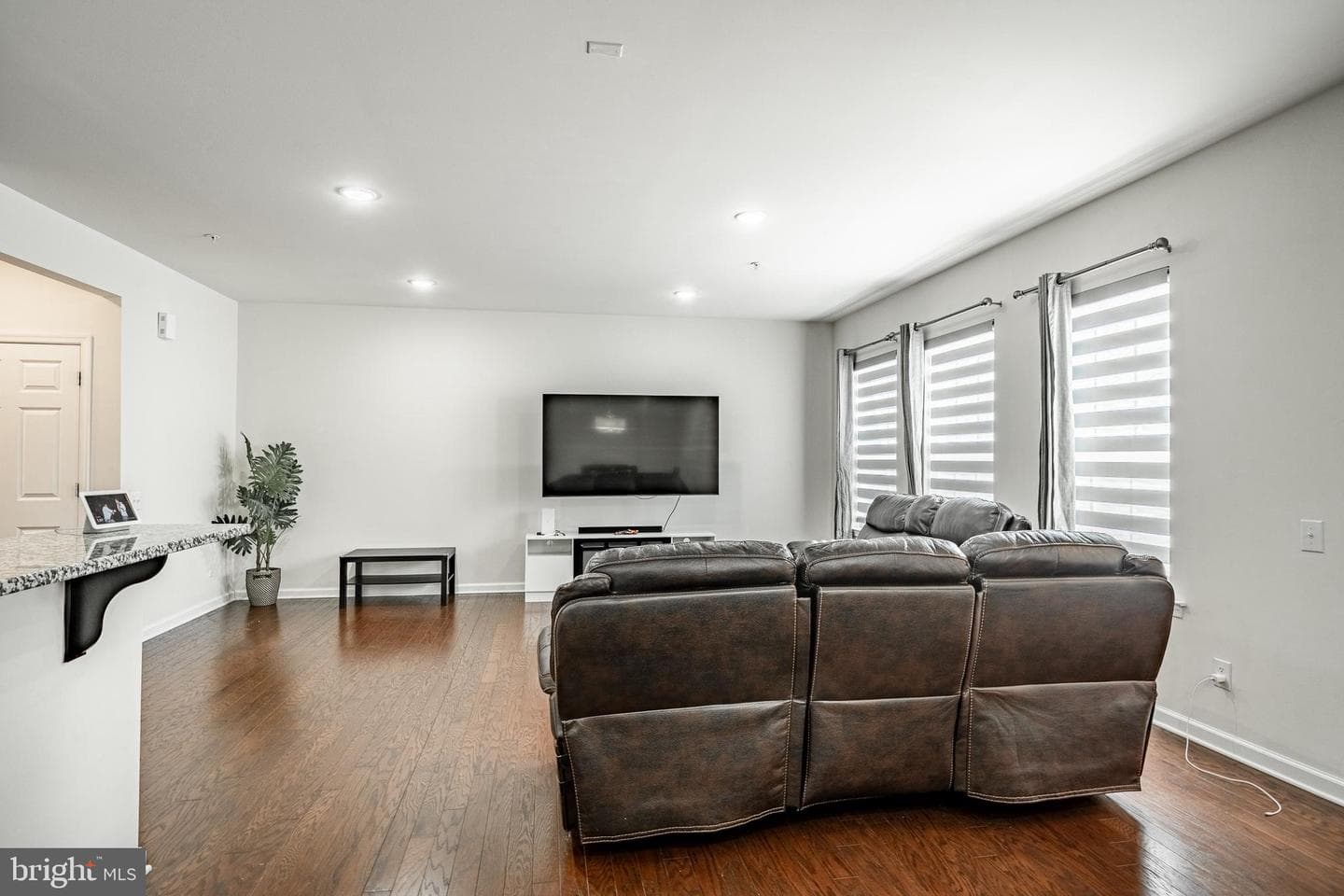 322 Stafford Court photo 8