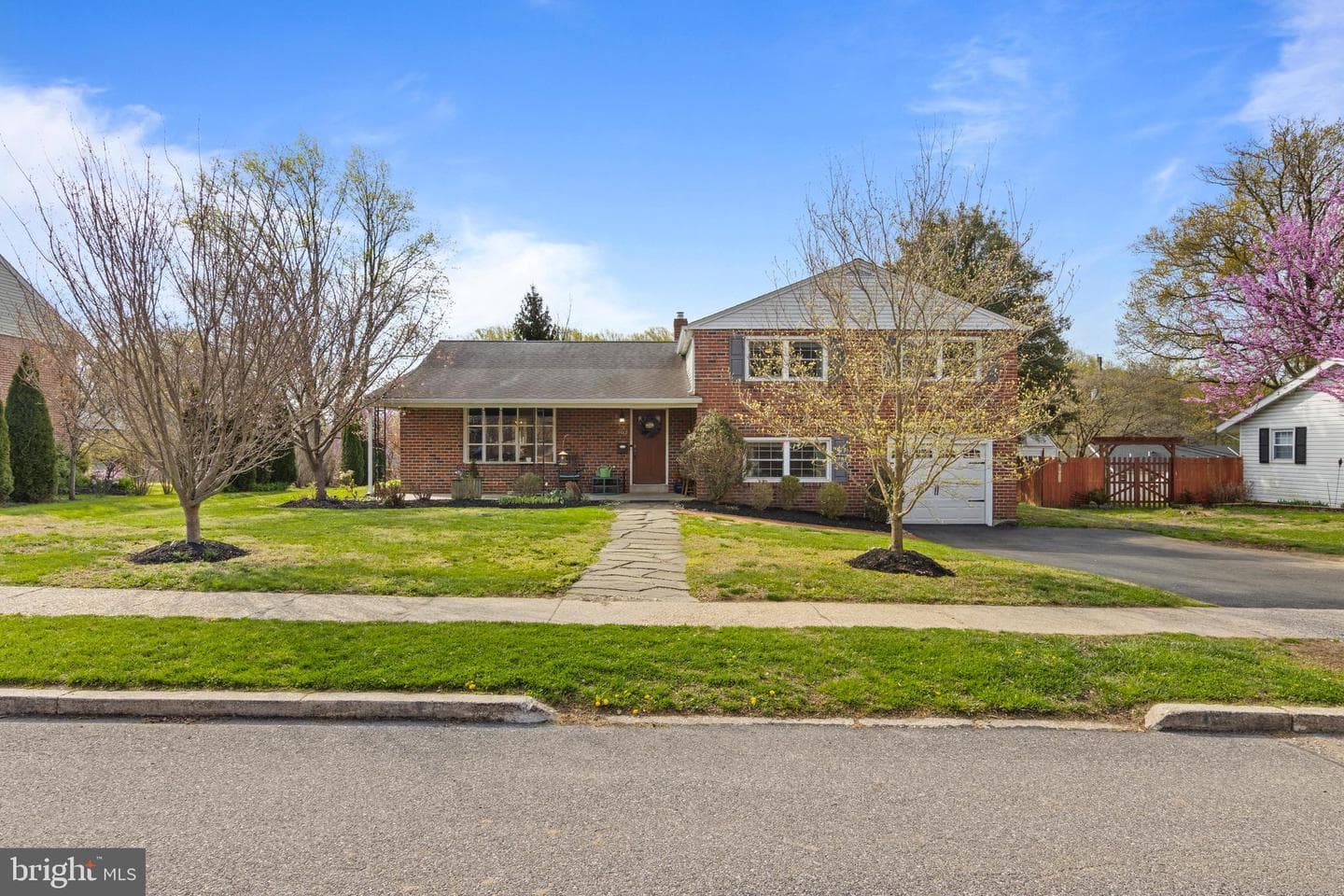 502 Ridge Avenue
