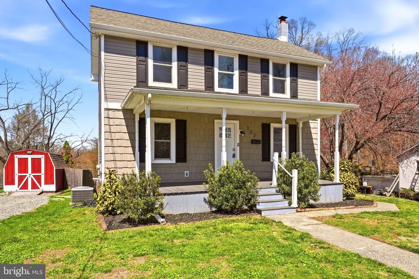 123 E Harmony Road photo 2