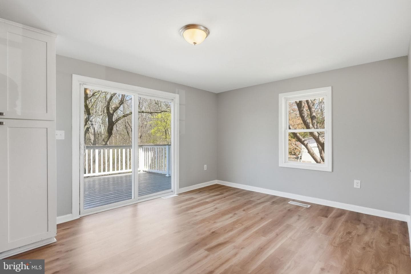 123 E Harmony Road photo 20