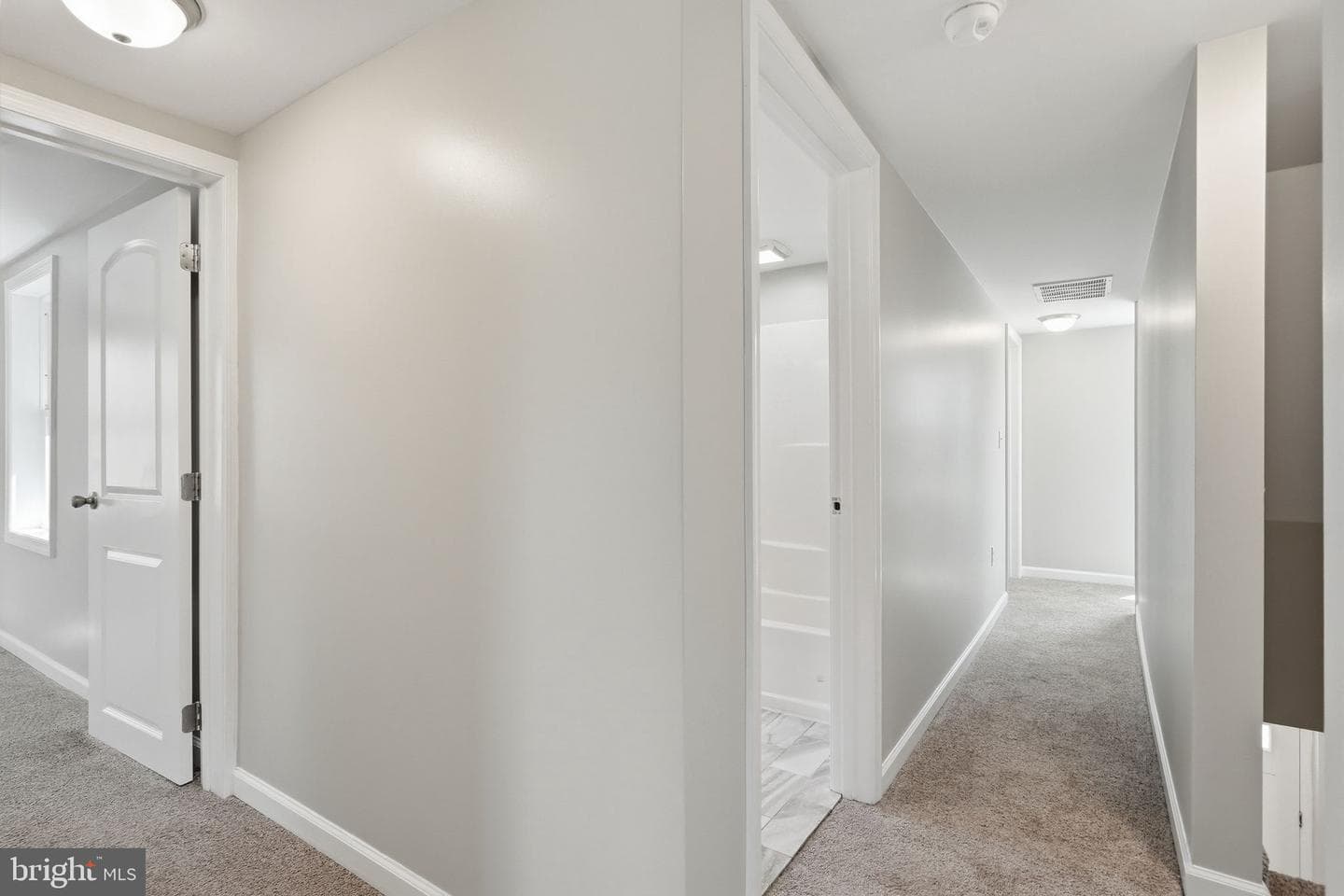 123 E Harmony Road photo 42