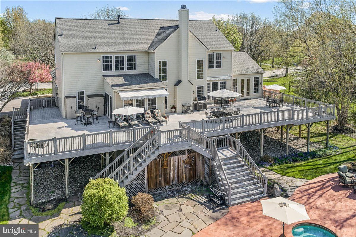 26 Saddlebrook Lane photo 75