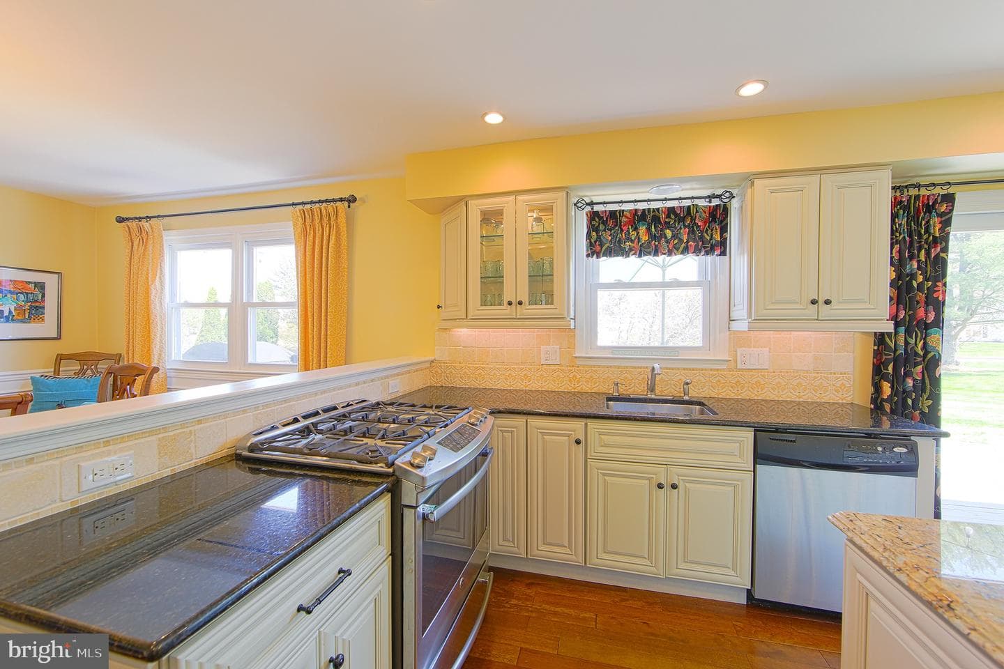 60 Dogwood Drive photo 13