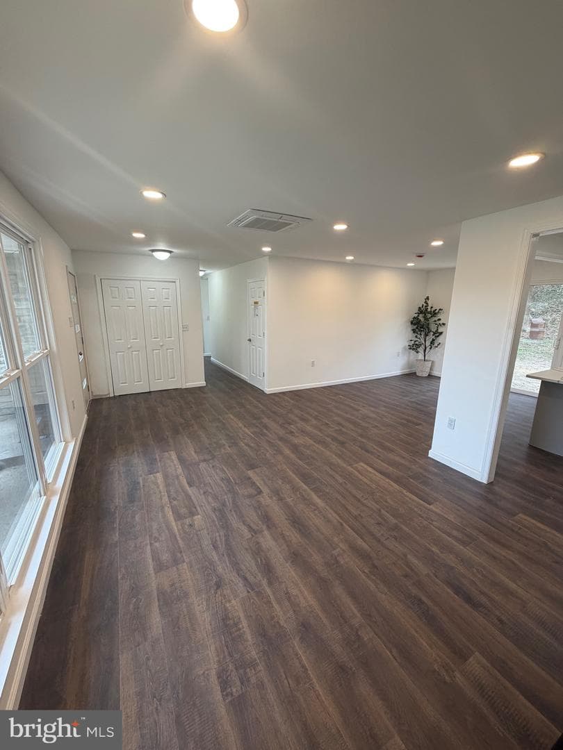 633 Coates Street photo 3