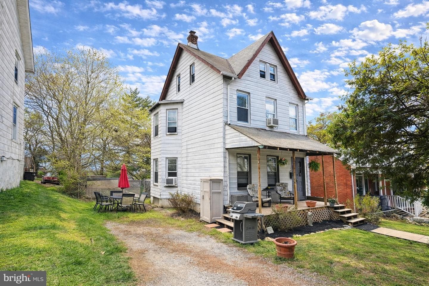 146 S 5th Avenue photo 2