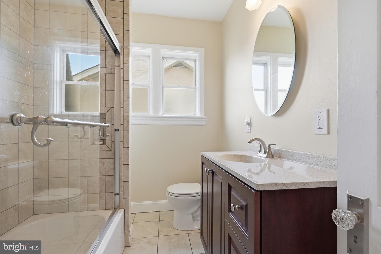424 W Barnard Street photo 21