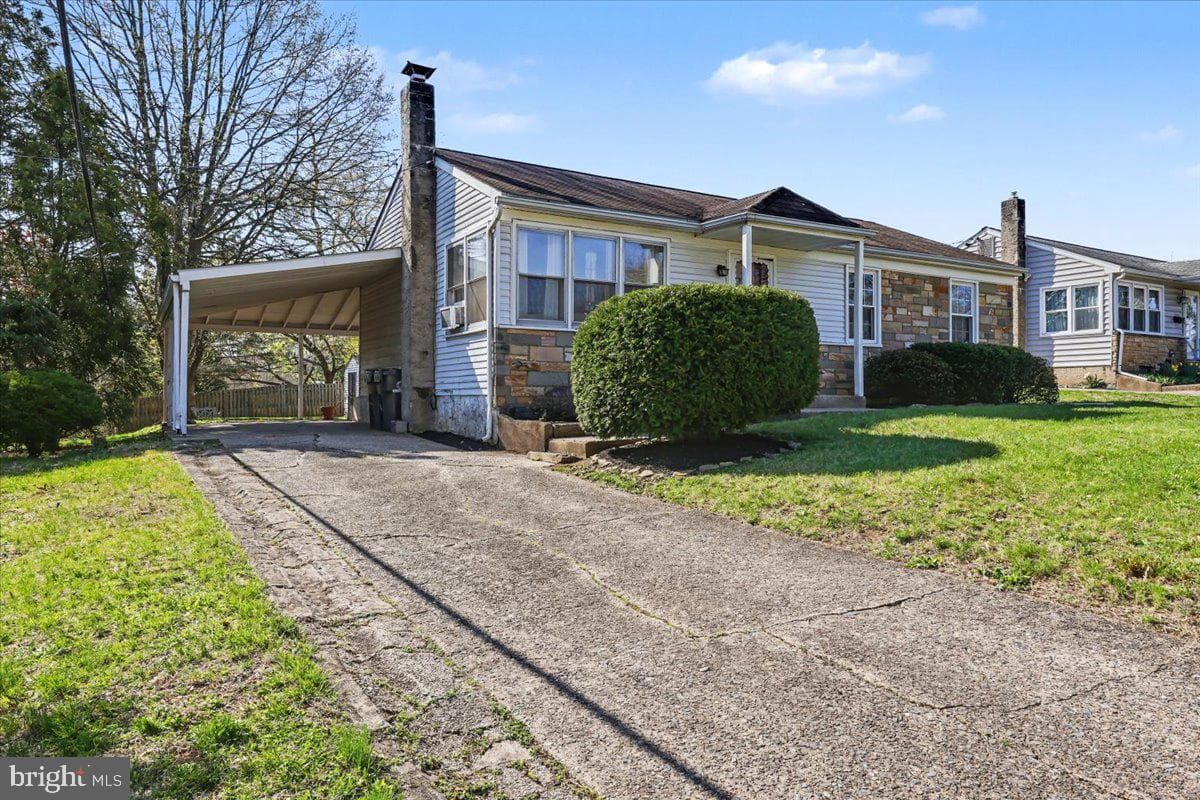 1204 Madison Avenue photo 26