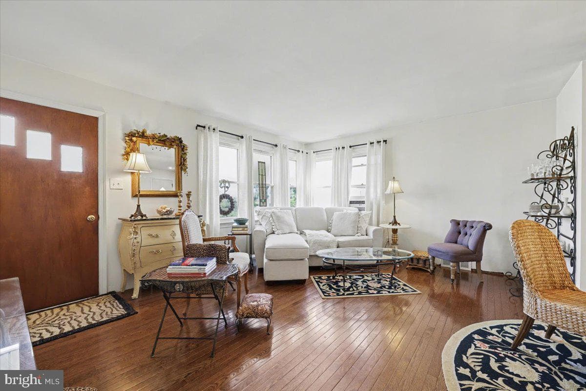 1204 Madison Avenue photo 4