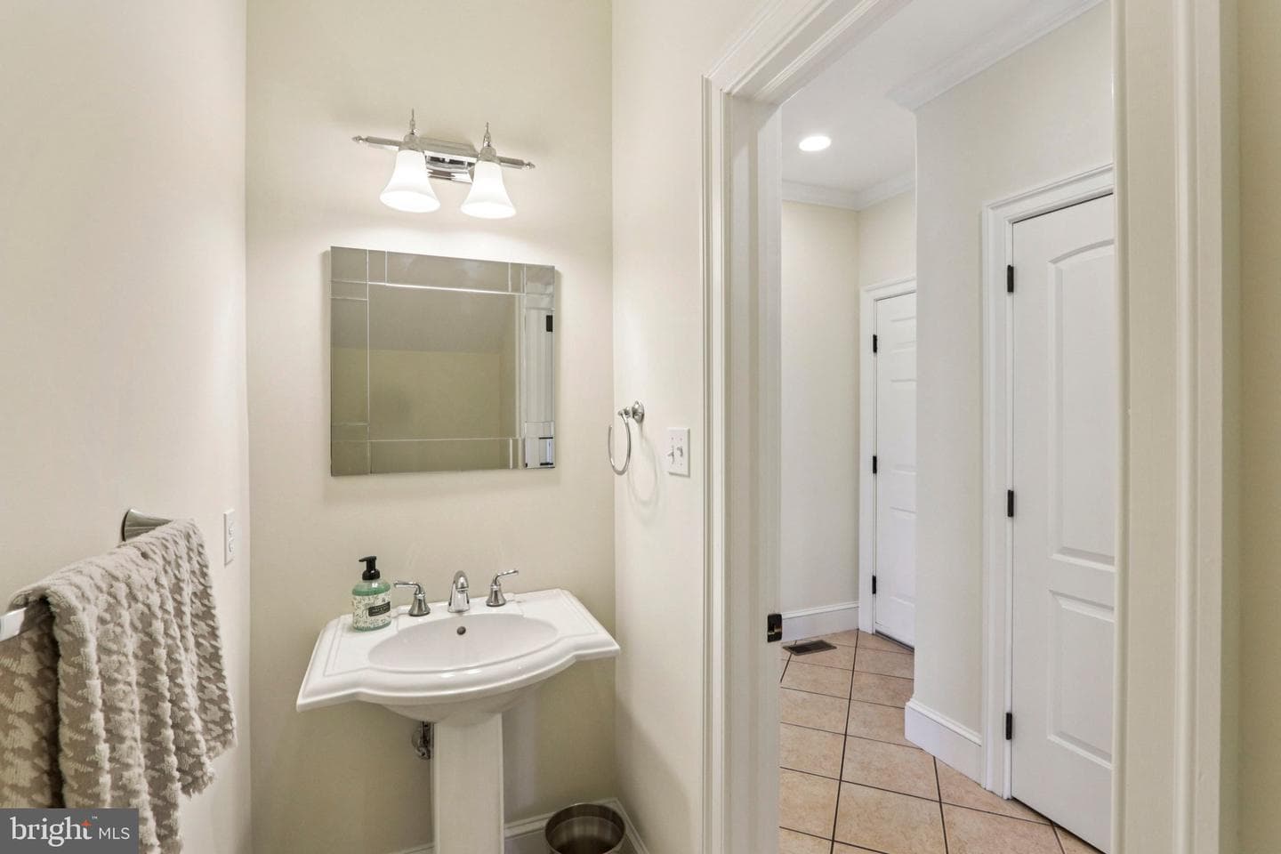 486 Church Road photo 33