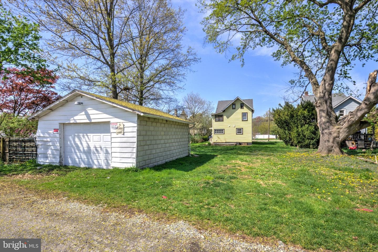 411 Franklin Street photo 8
