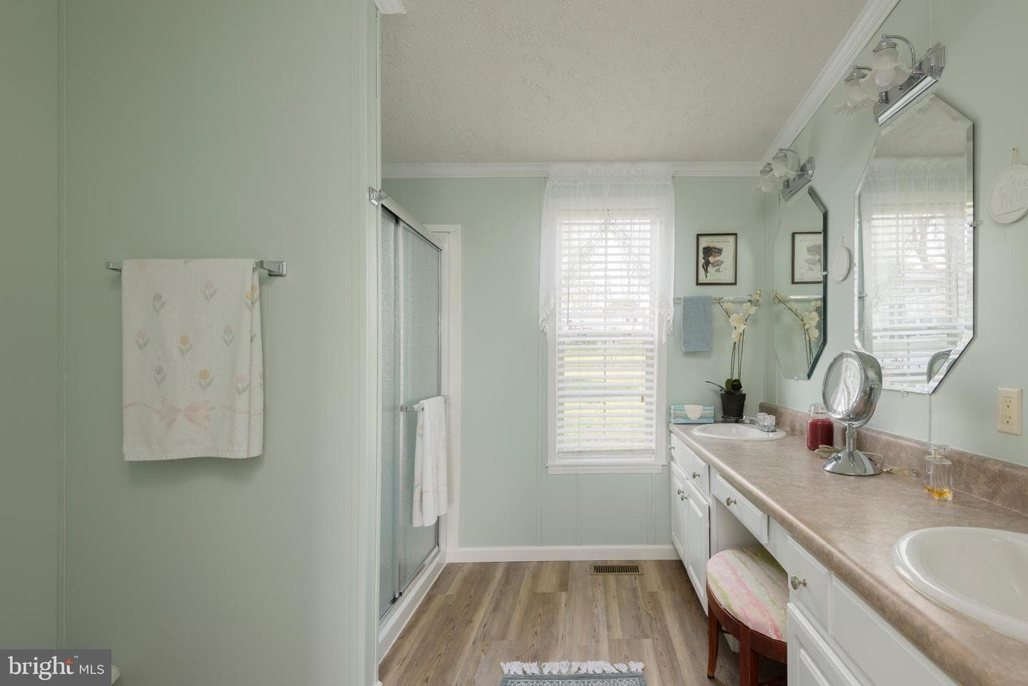 146 Glen Roy Road photo 16