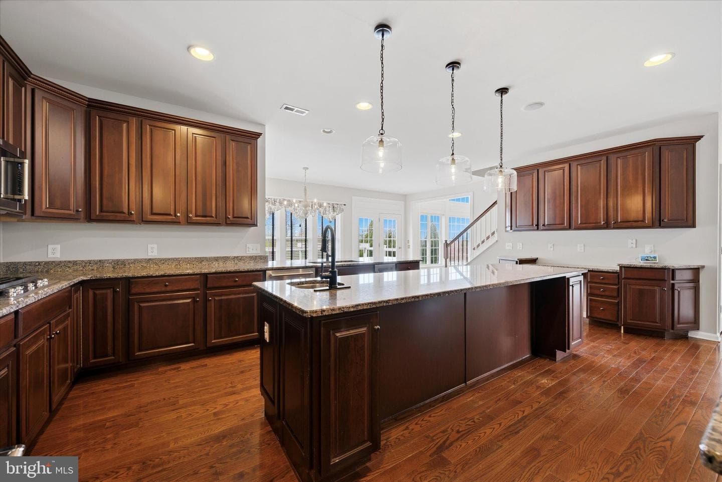 8 Deerfield Drive photo 17