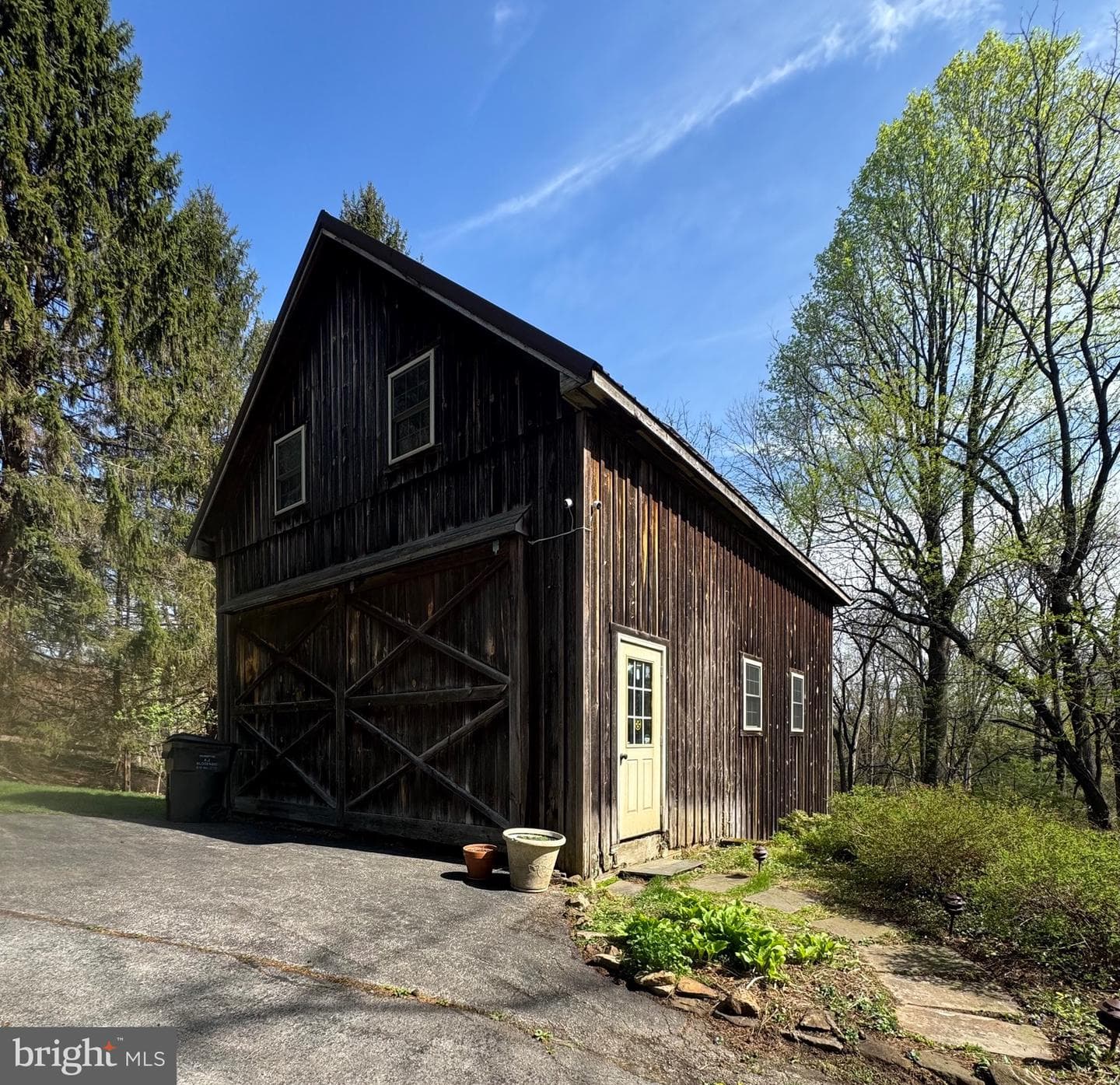 21 Pine Drive photo 32