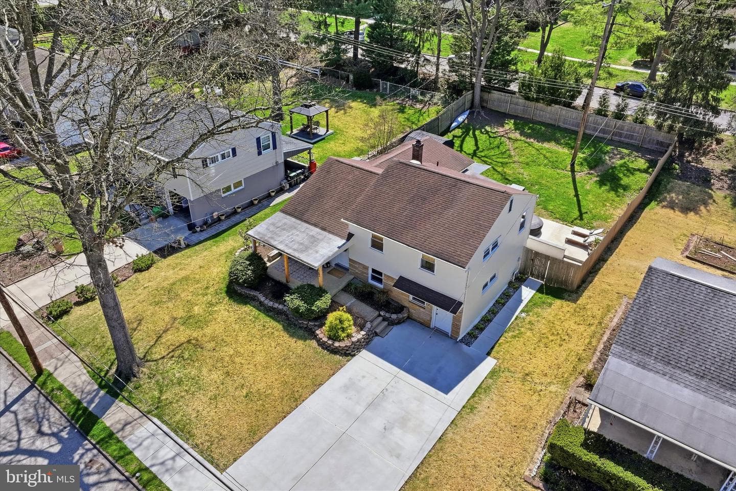 1263 Tyler Avenue photo 29