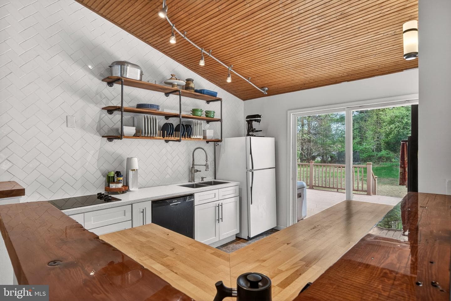 1119 Carolina photo 10