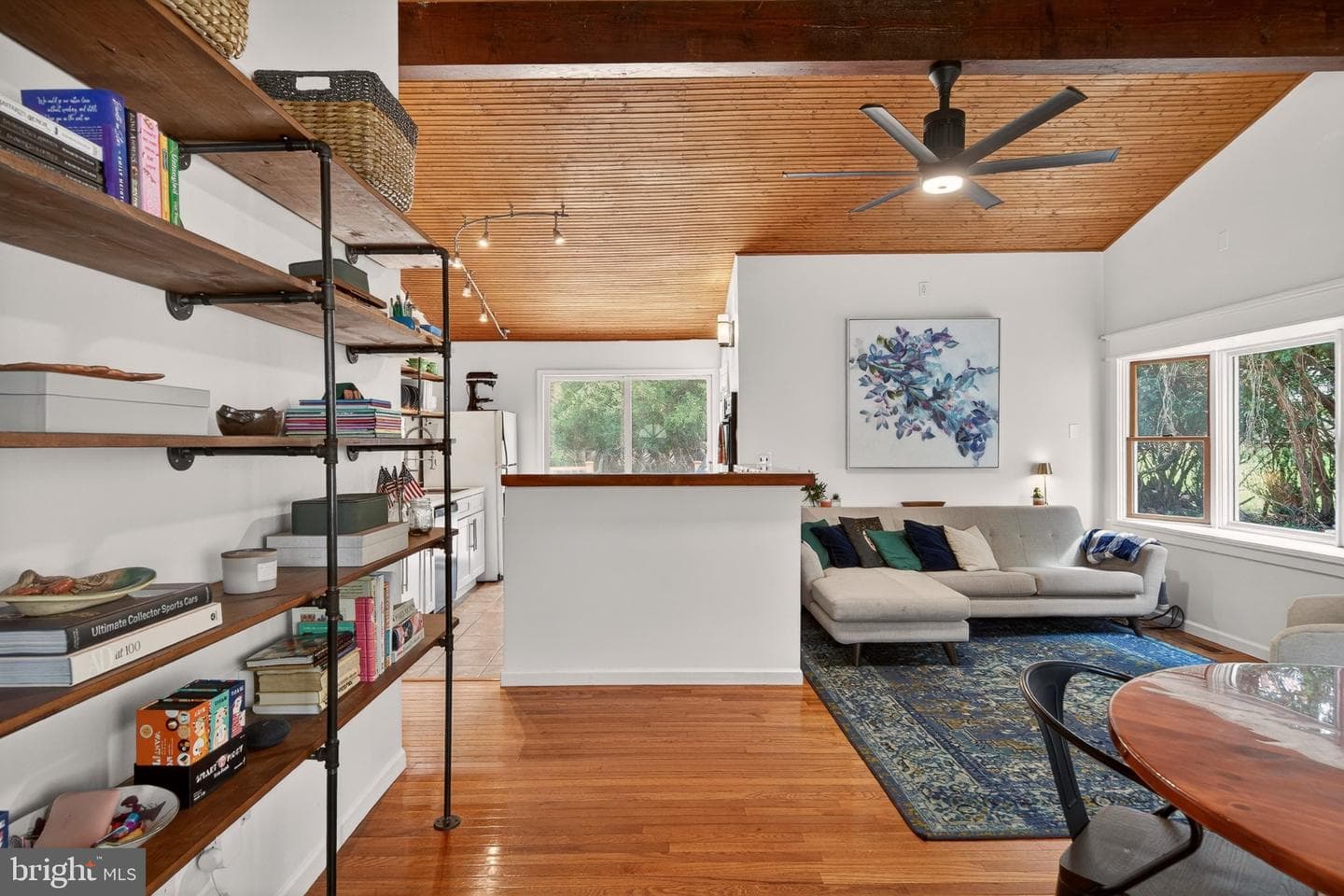 1119 Carolina photo 4