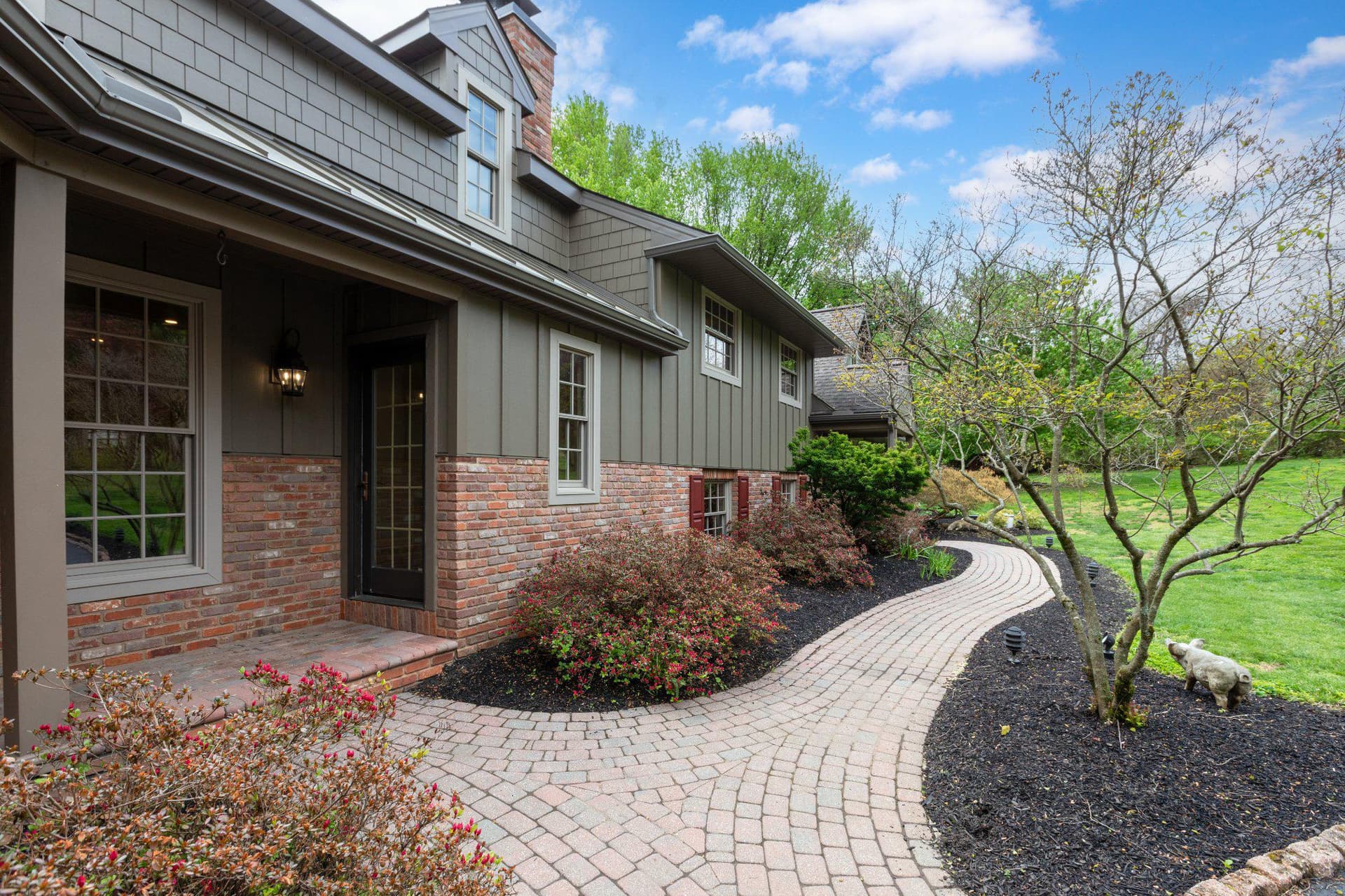1324 College Hill Drive photo 7