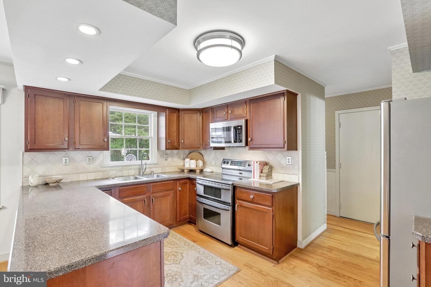 219 Wiltshire Drive photo 21