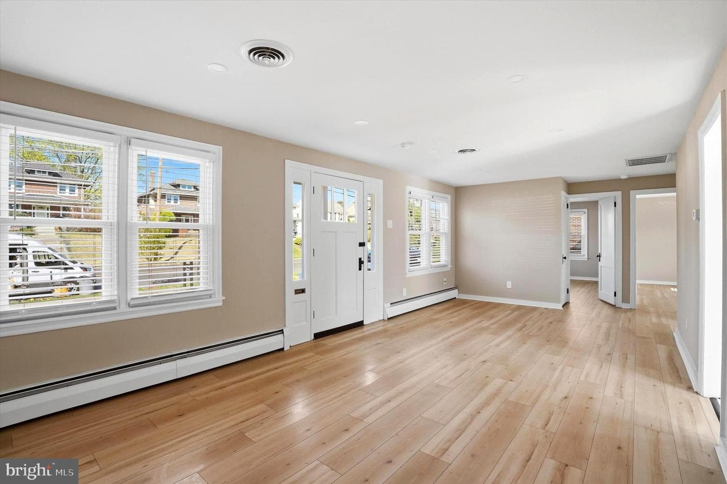 759 Starr Street photo 2