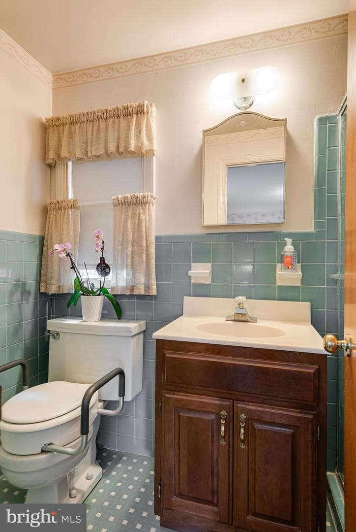 1247 Thomas Road photo 24