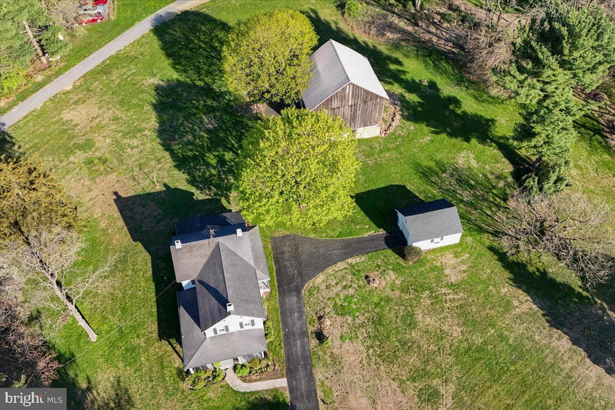 547 Church Hill Road photo 31