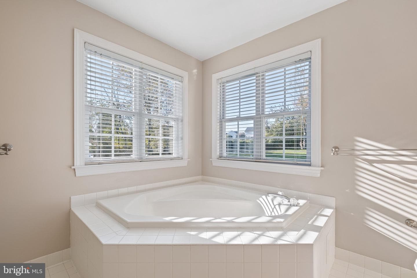 116 Waterfall Lane photo 33