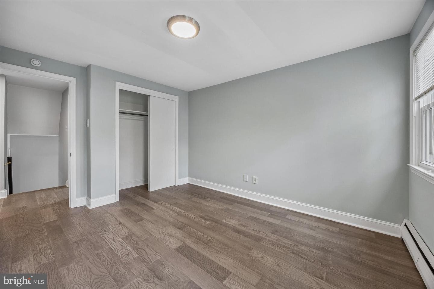 699 W Valley Road photo 21