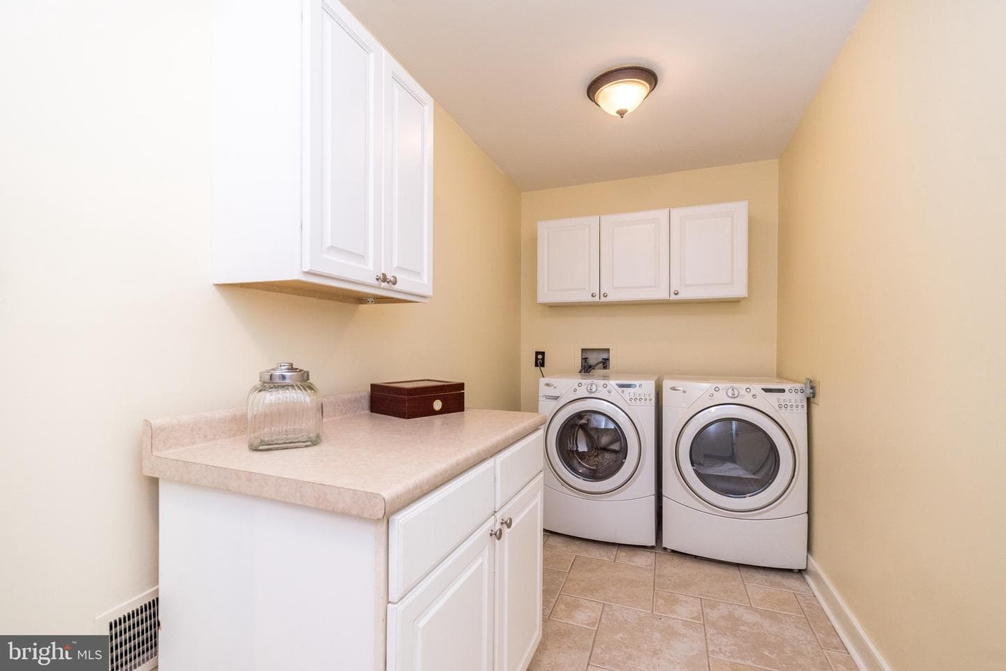 1813 Alyssa Ln photo 25