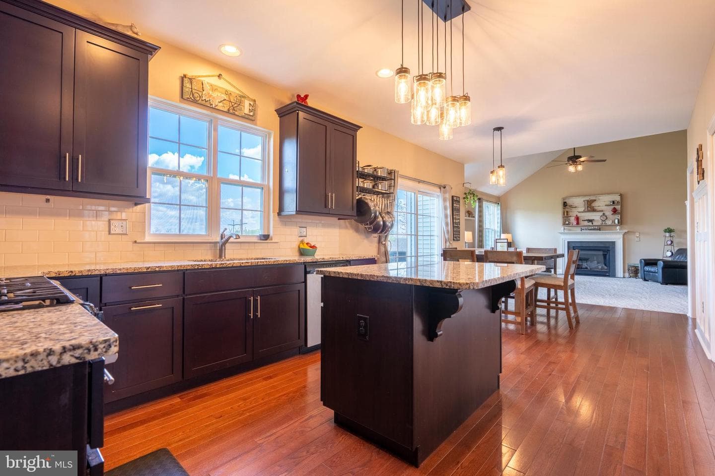 605 Clarks Lane photo 7