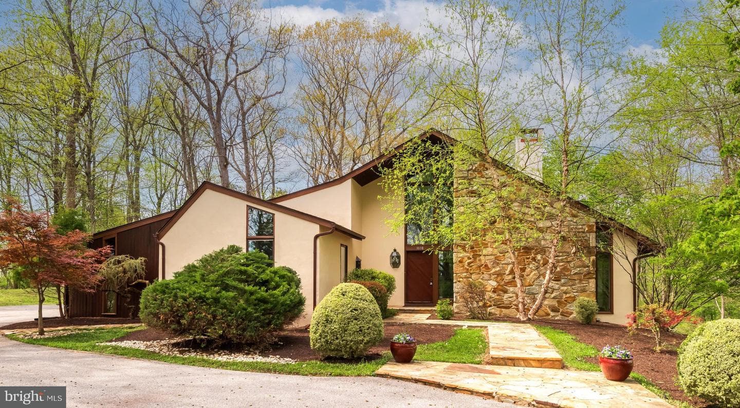1038 Hershey Mill Rd
