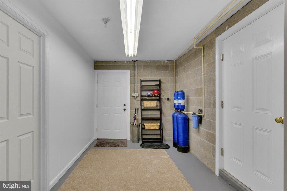 1424 Oakwood Road photo 29