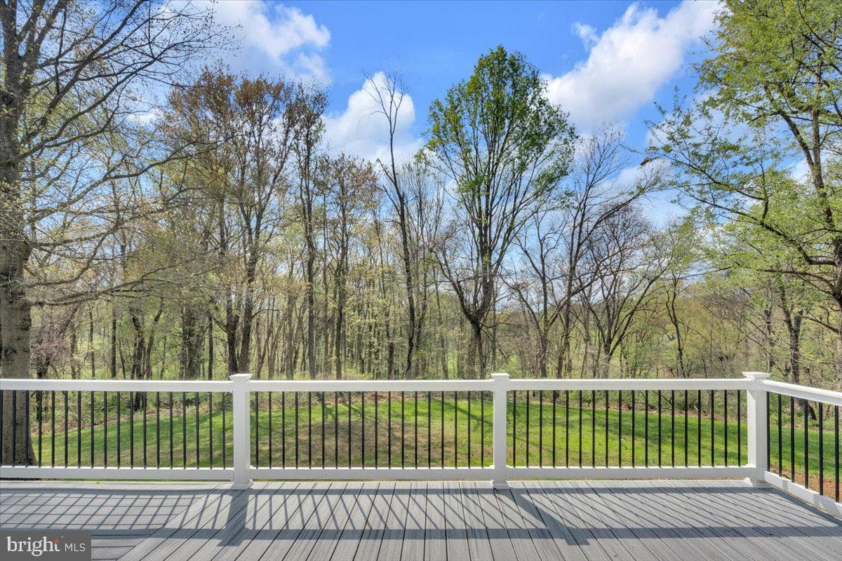 1424 Oakwood Road photo 34