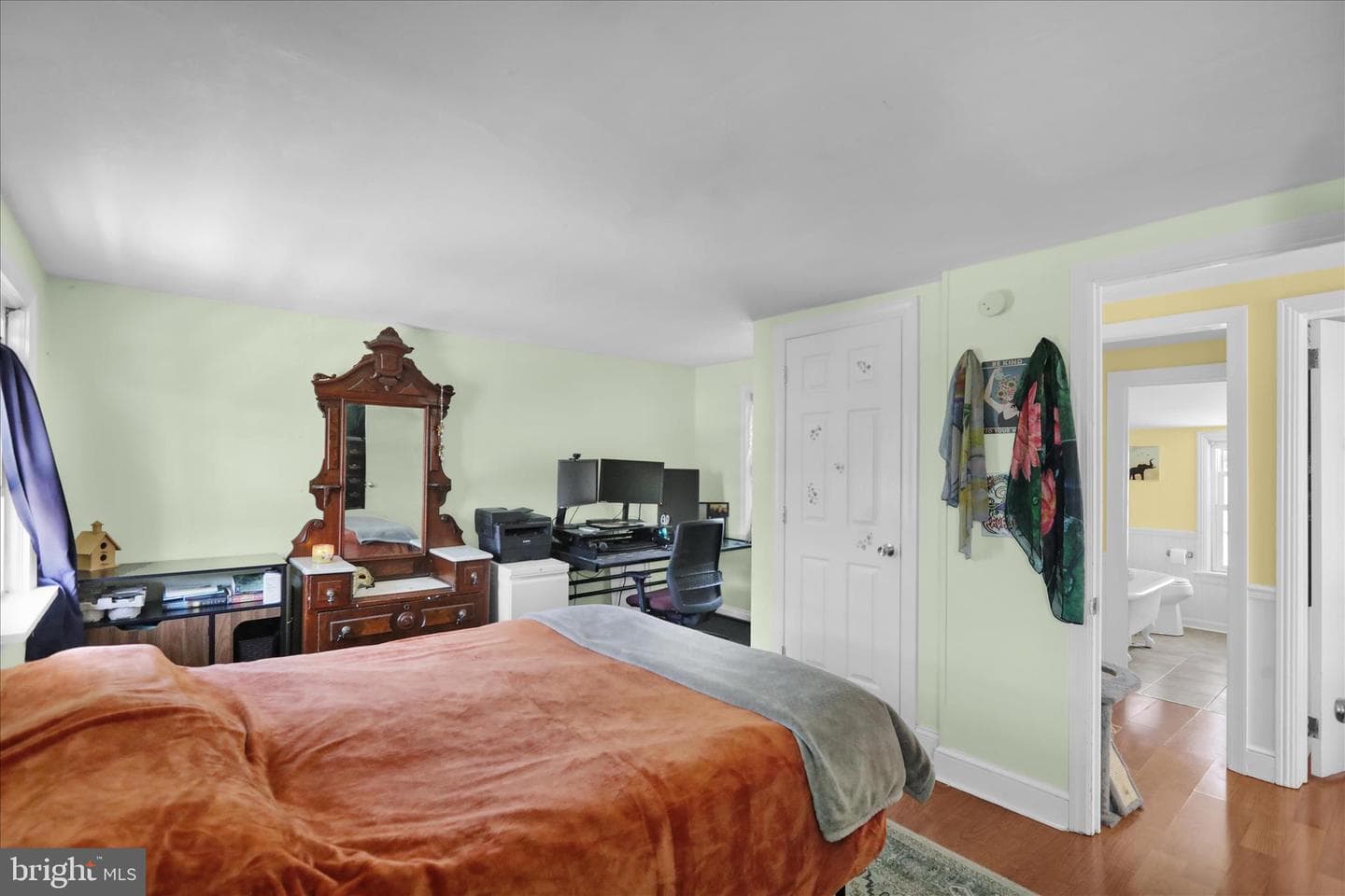 451 James Street photo 16