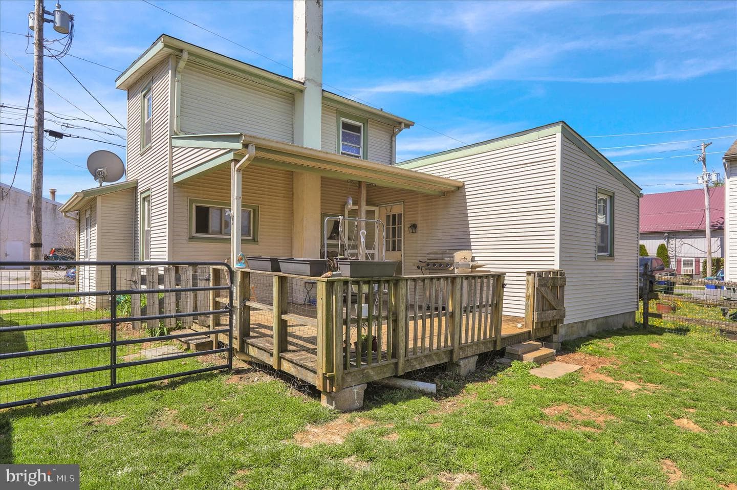 451 James Street photo 24