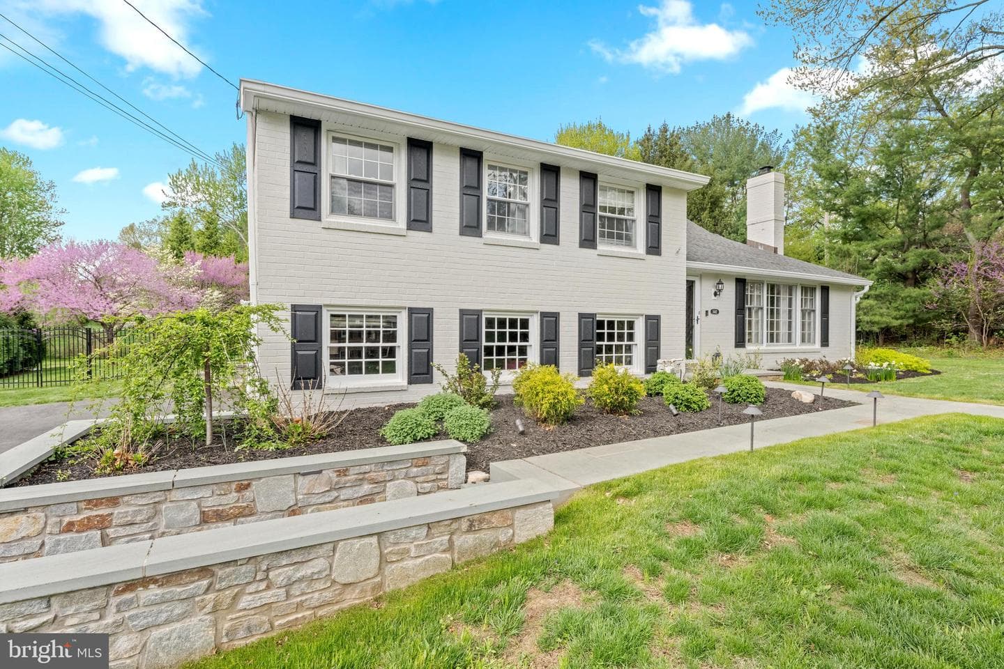 1442 Potter Lane photo 3
