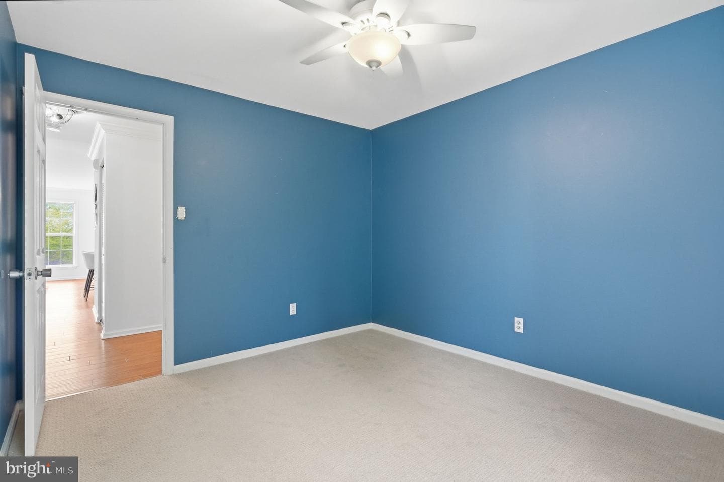 965 Roundhouse Court photo 22