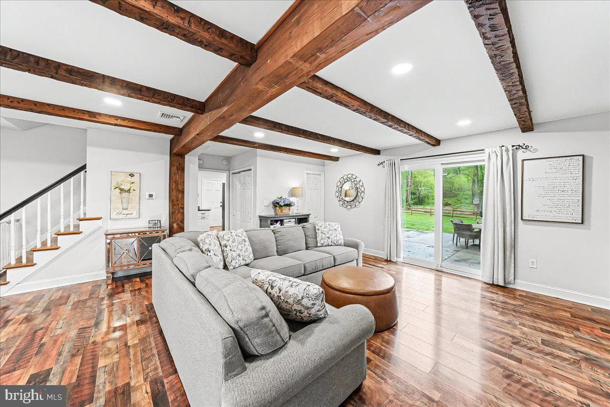 772 Hunters Run Road photo 11