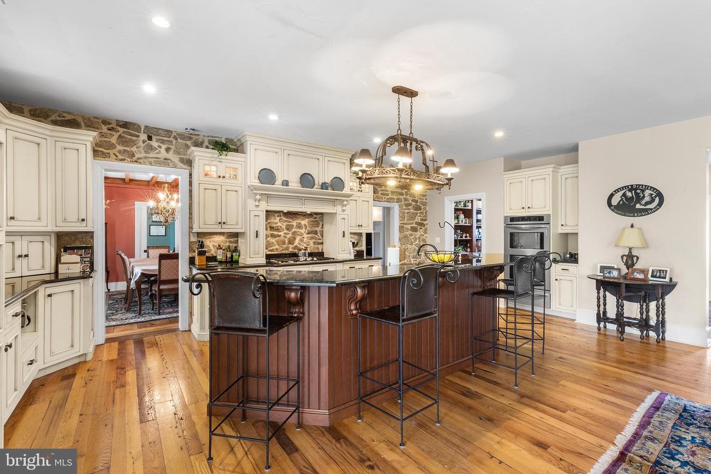 2639 Westover Lane photo 8