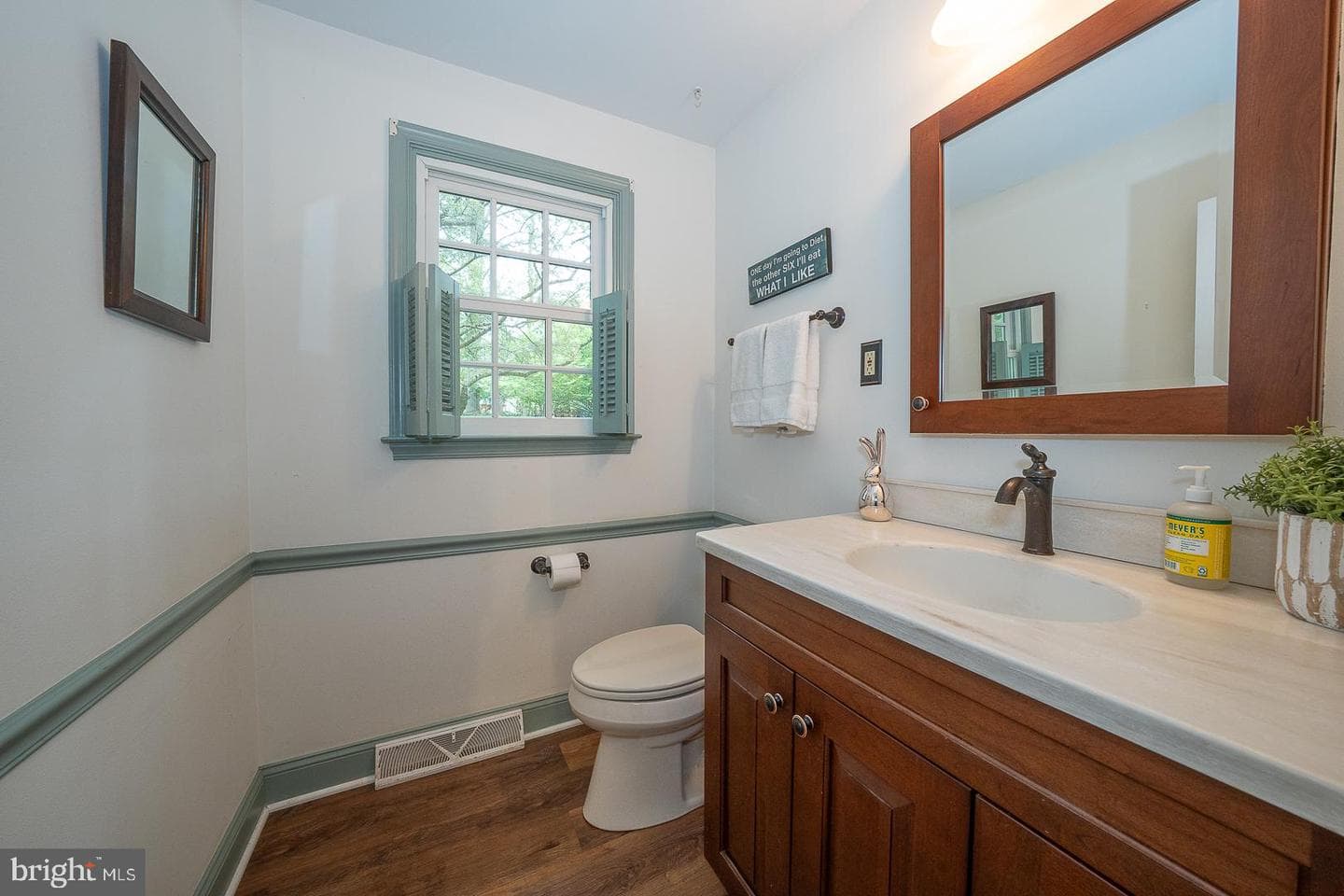 6 Quarterwood Road photo 20