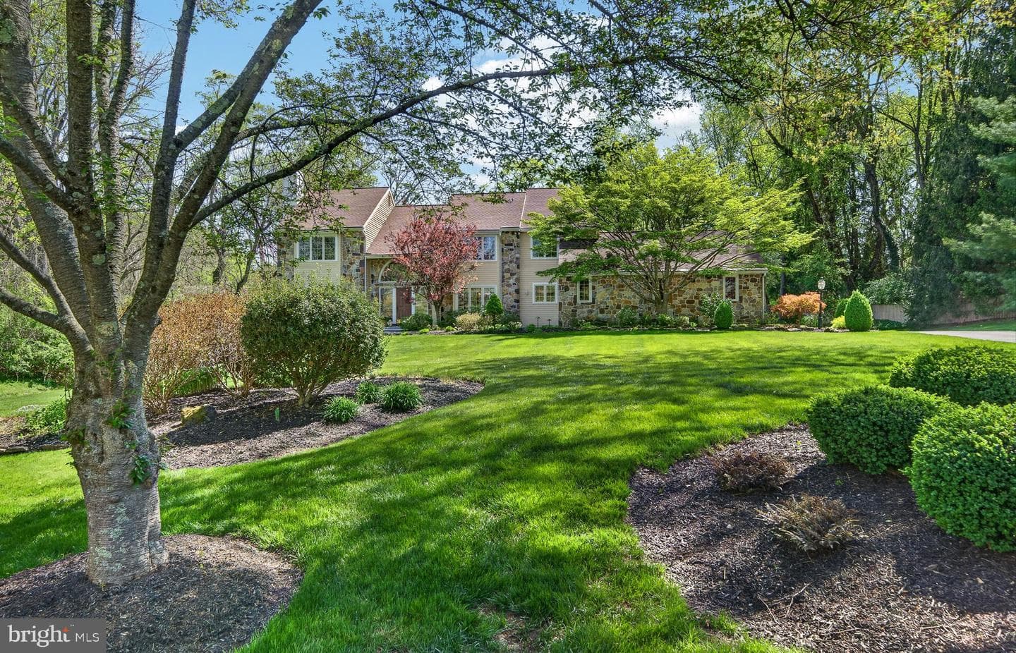 1675 Waterglen Drive photo 3