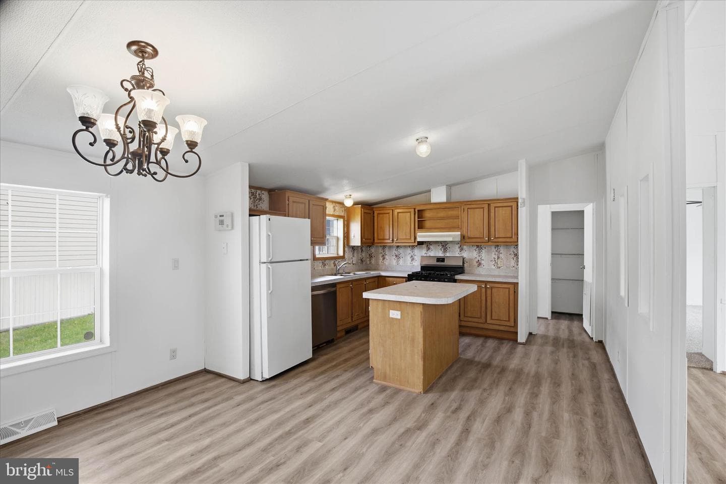 216 Michael Road photo 10