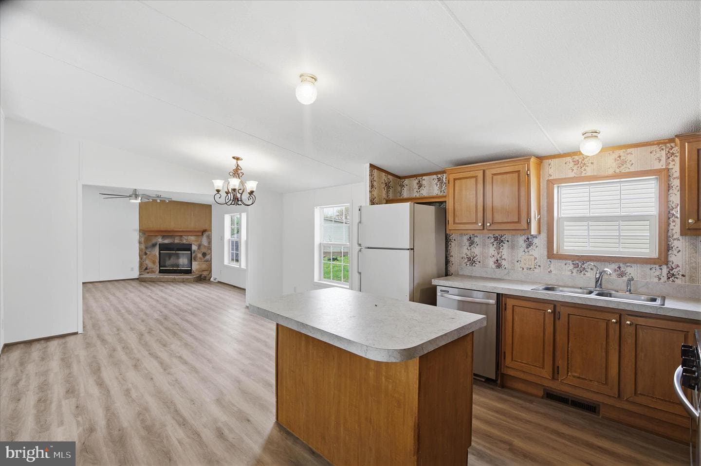 216 Michael Road photo 13