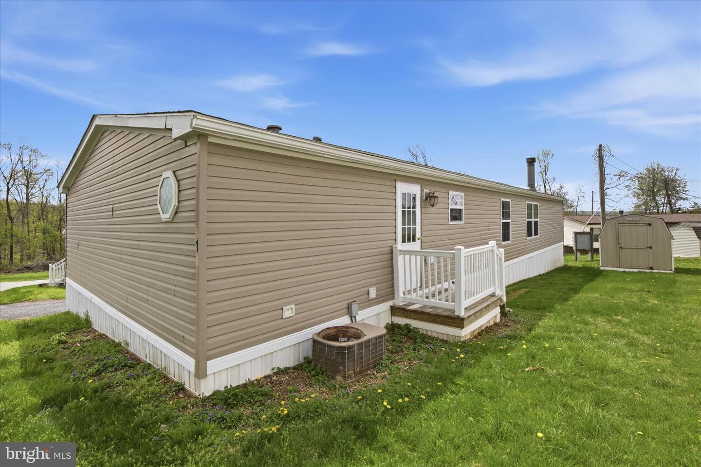 216 Michael Road photo 3