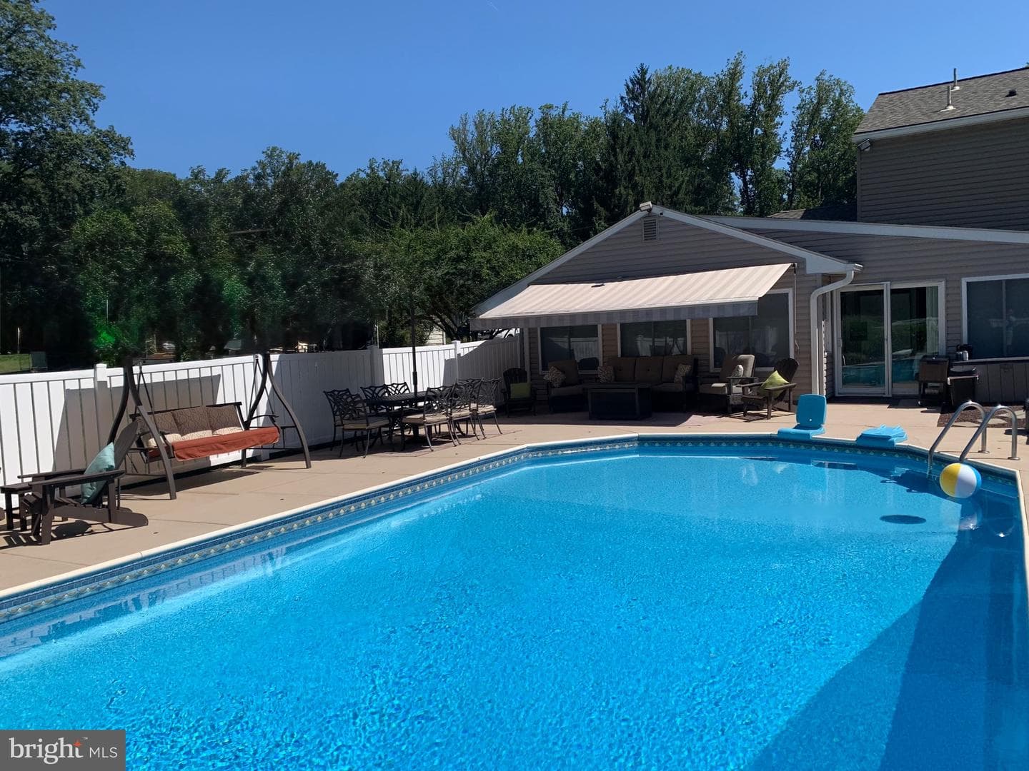 12 Pinewood Drive photo 43